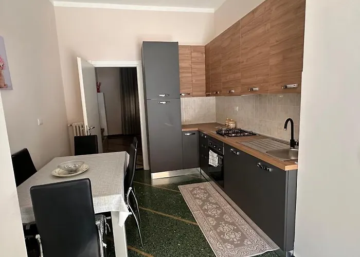 Edens House Con Parcheggio Privato Apartment Rapallo