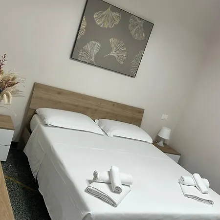 Апартаменты Edens House Con Parcheggio Privato